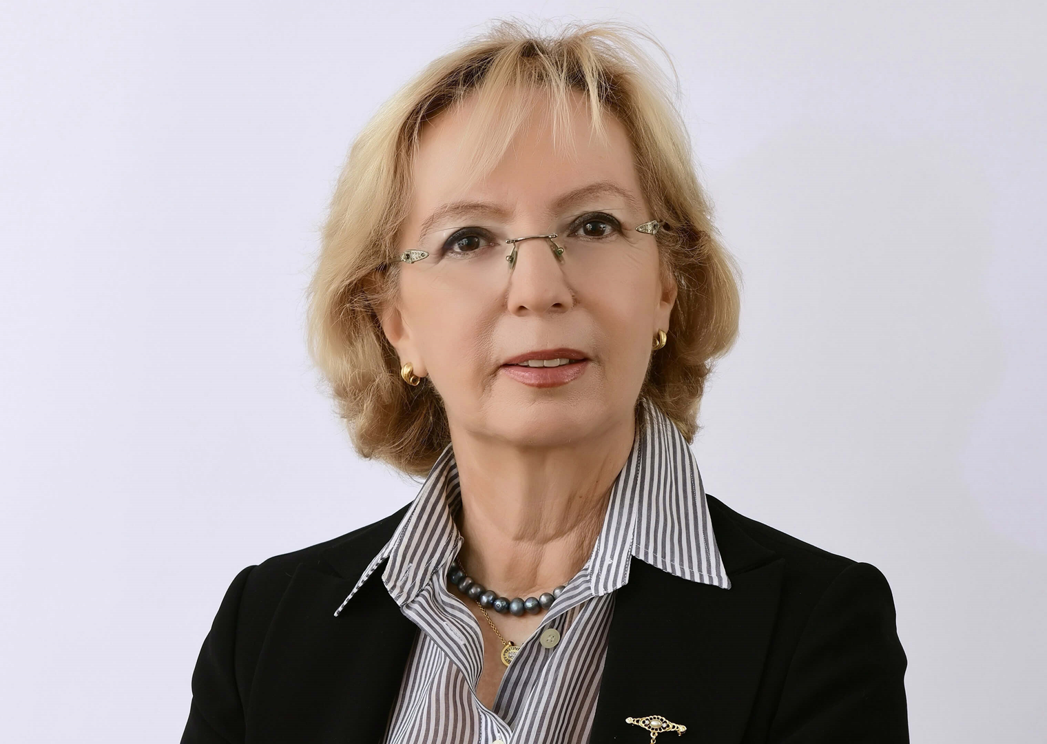 Dr. Ayşe Botan Berker