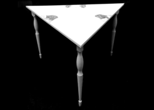 Görselde siyah arka plan üzerinde beyaz, üçgen biçimli bir masa var.Masanın üç bacağı var ve köşelerinde el desenleri yer alıyor.